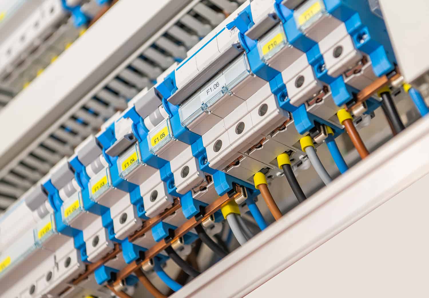 Read more about the article 5 Common Electrical Problems in Commercial Buildings 