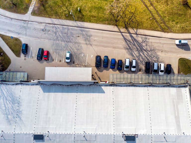 Read more about the article 7 Tips to Improve Parking Lot Safety
